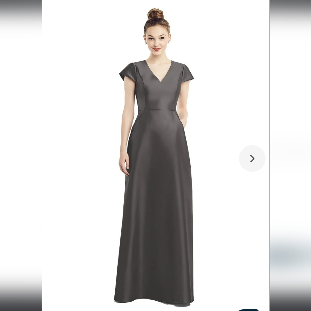 Alfred Sung Cap Sleeve A-Line Gown In Caviar Women's Size 0 NWT